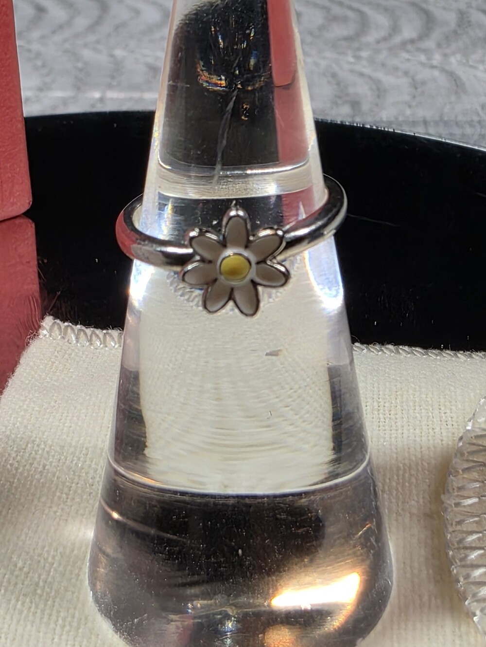 James Avery The Enamel Mini Flower Ring - Picture 2 of 7